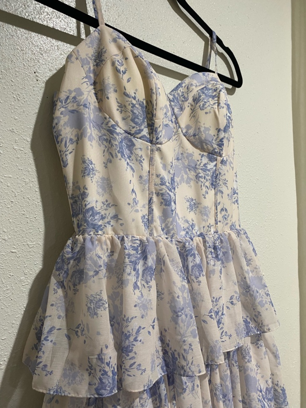 Romantic Blue Floral Tiered Maxi Dress with Spaghetti Straps - Picture 7 of 9